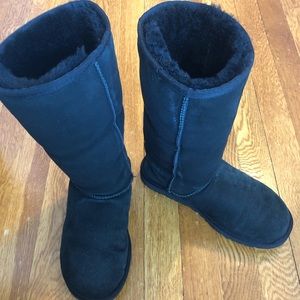 Black Classic Tall Ugg
